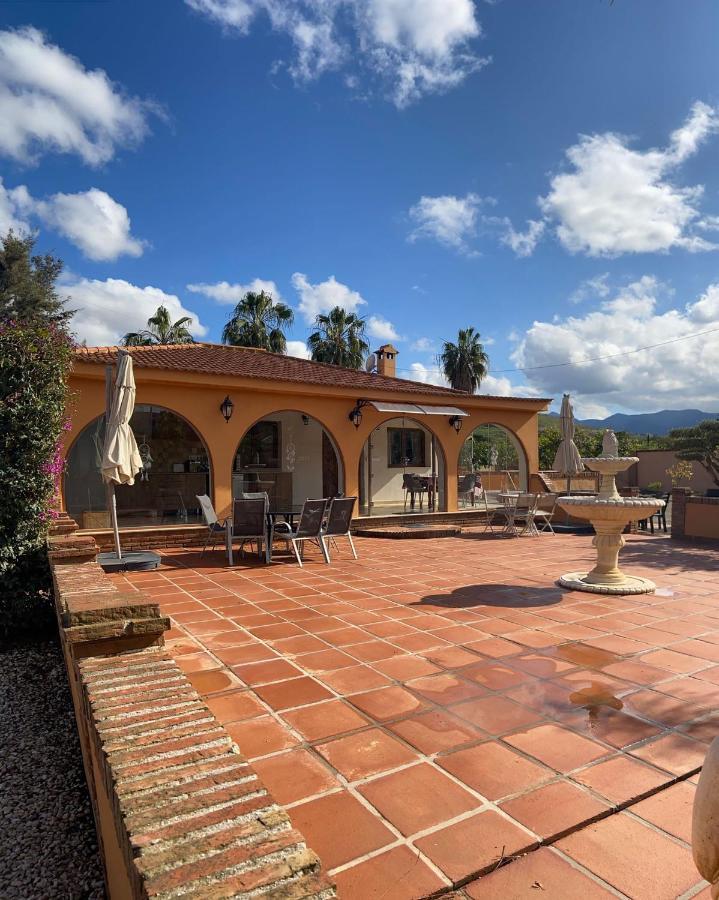 Villa Mandolyn Alhaurín de la Torre Exterior photo